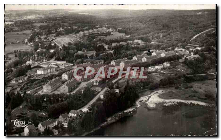 La Courtine (Creuse) — Vue générale aérienne du Camp — Photographe A. Omy