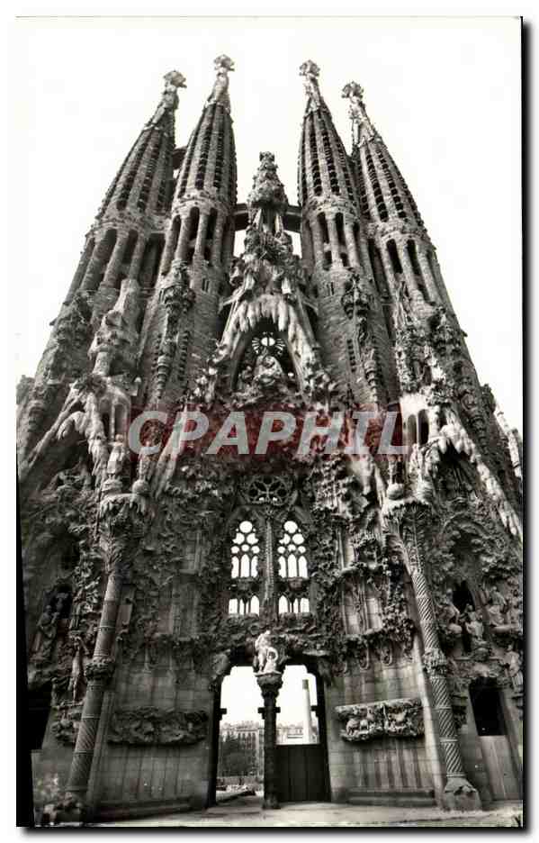 Temple Expiatorio de la Sagrada Familia — Facade del Nacimiento — Taller A. ZERKOWITZ