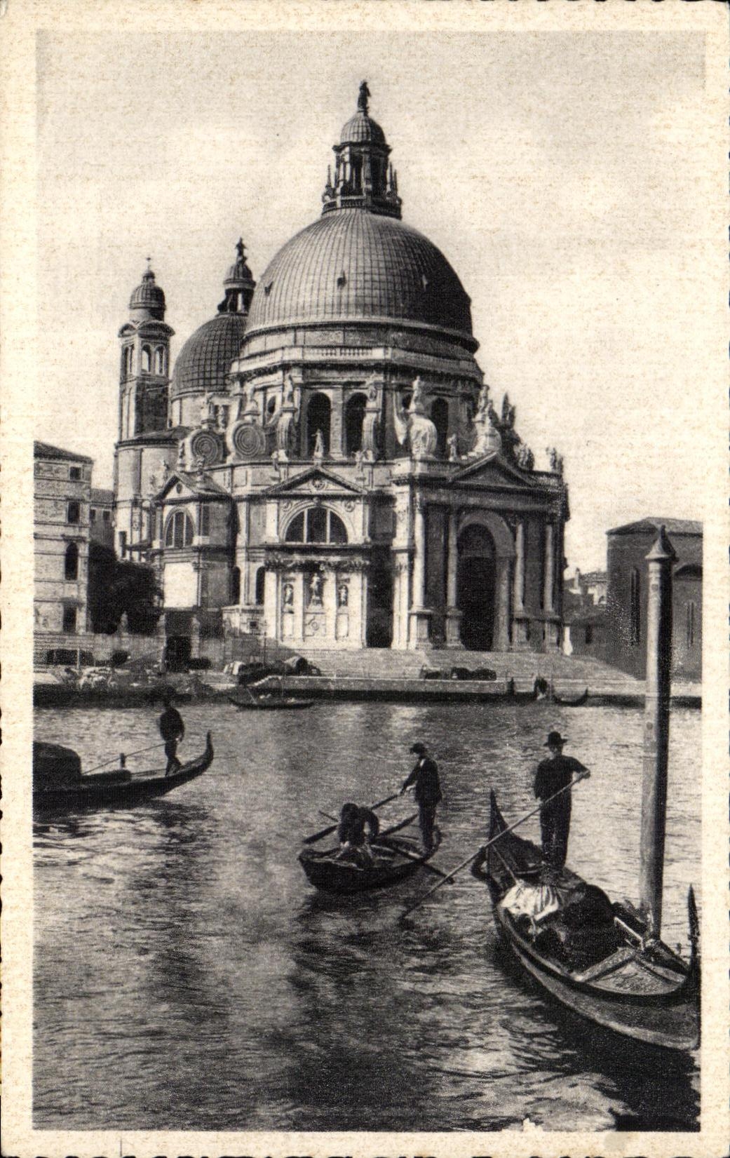 CPA Venezia Chiesa della Salure Eglise de la Salute