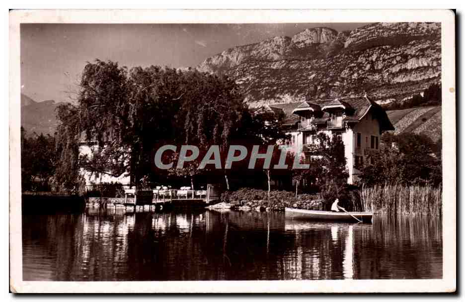 Bredannaz — Lac d'Annecy — L'Hôtel de l'Azur du Lac