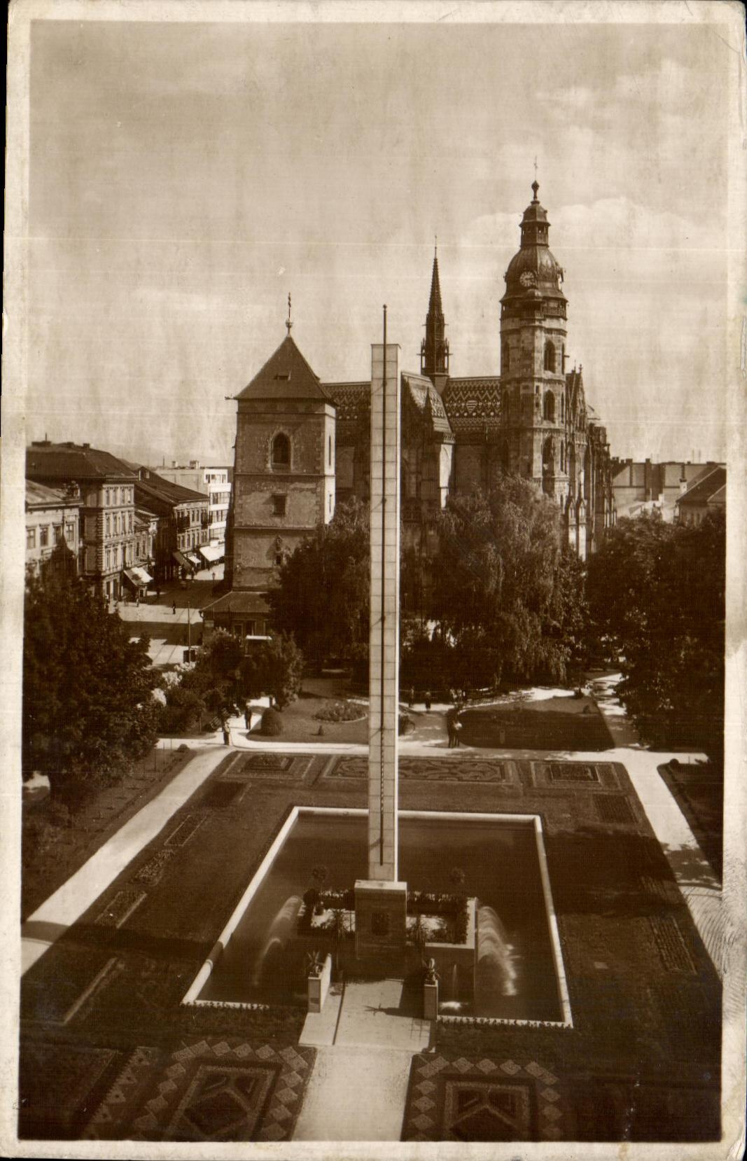 CPA Ckosice Vlajkovy obelisk a Dom