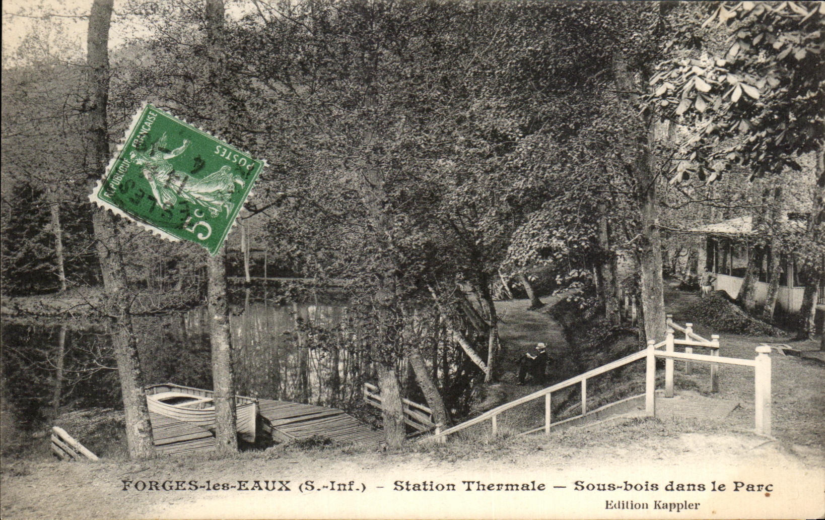 CPA Forges les Eaux Station Thermale Sous bois dans le Parc