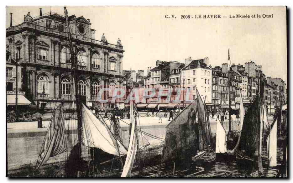 CPA Le Havre Le Musee et le Quai Bateaux