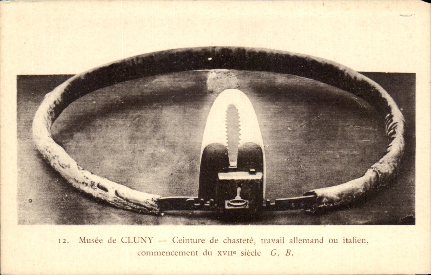 CPA Musee de Cluny Ceinture de Chastete travail allemand ou italien Chastity belt 