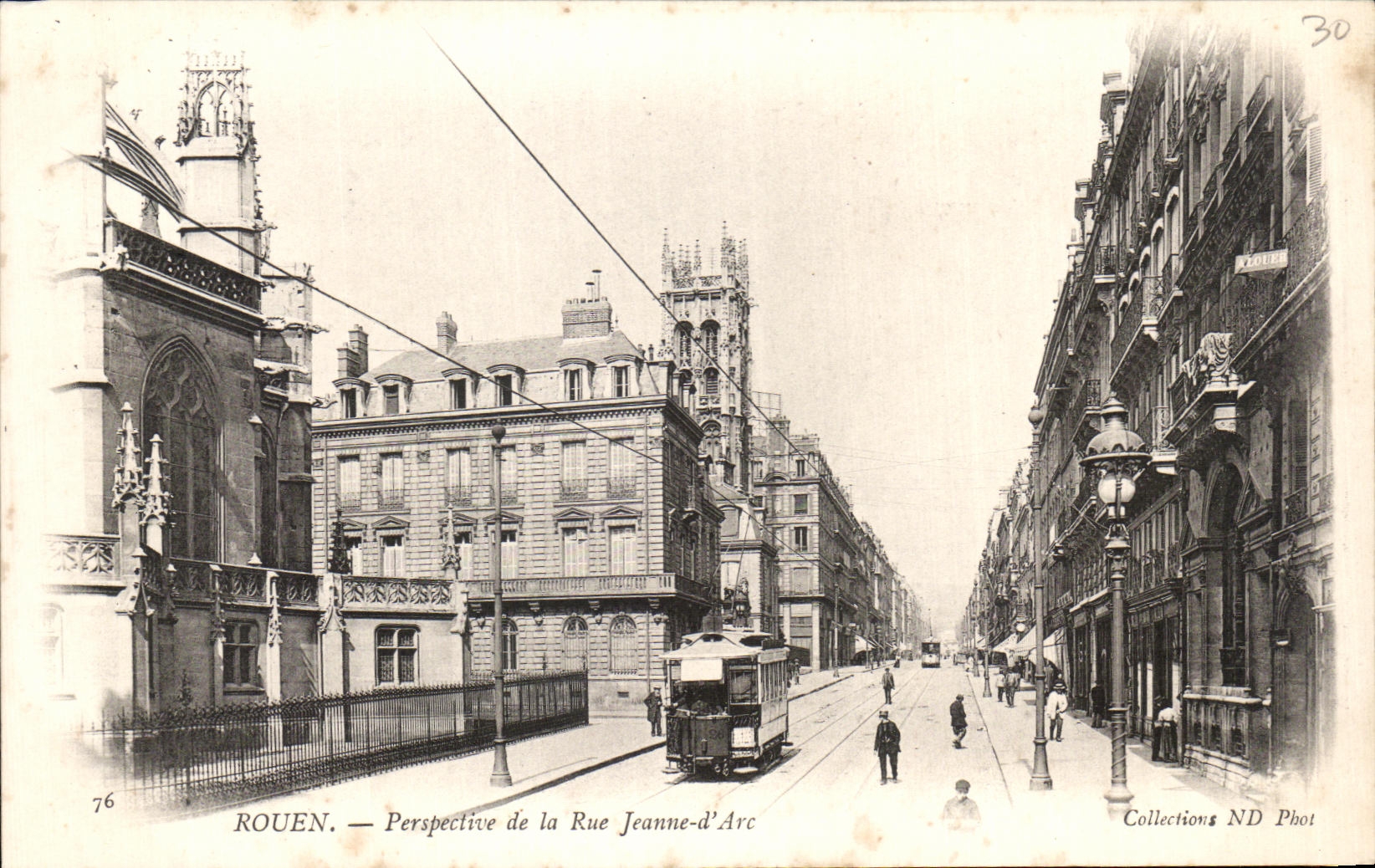 CPA Rouen Perspective de la Rue Jeanne d Arc Tramway