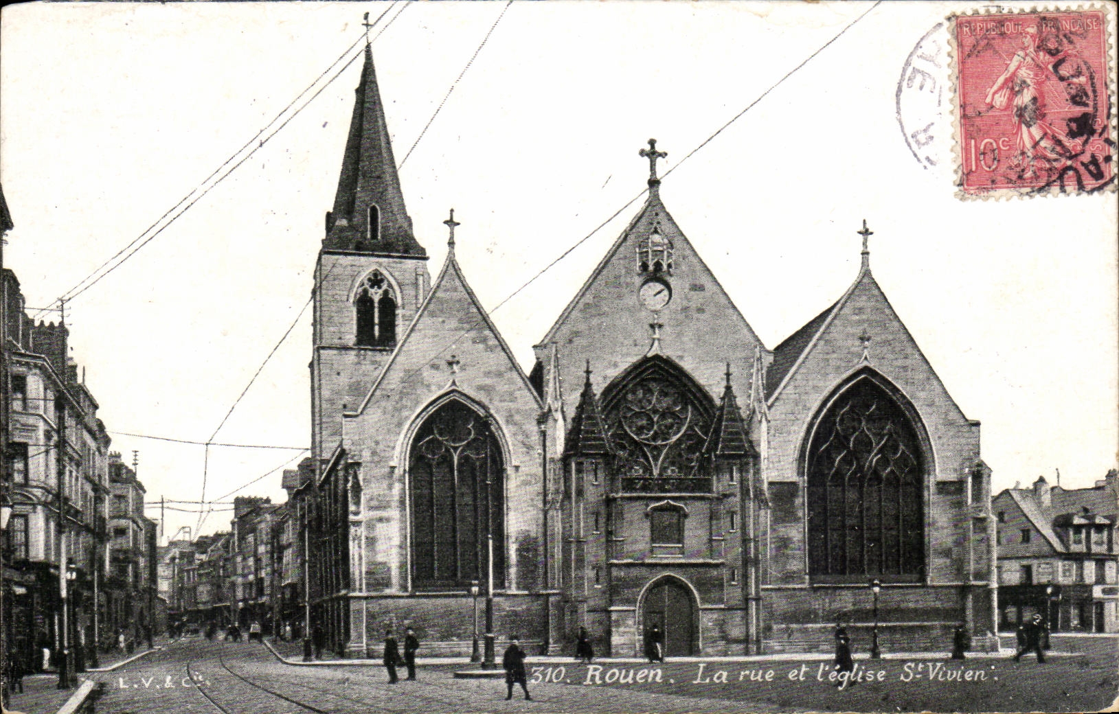 CPA Rouen Le rue et l eglise St Vivien 