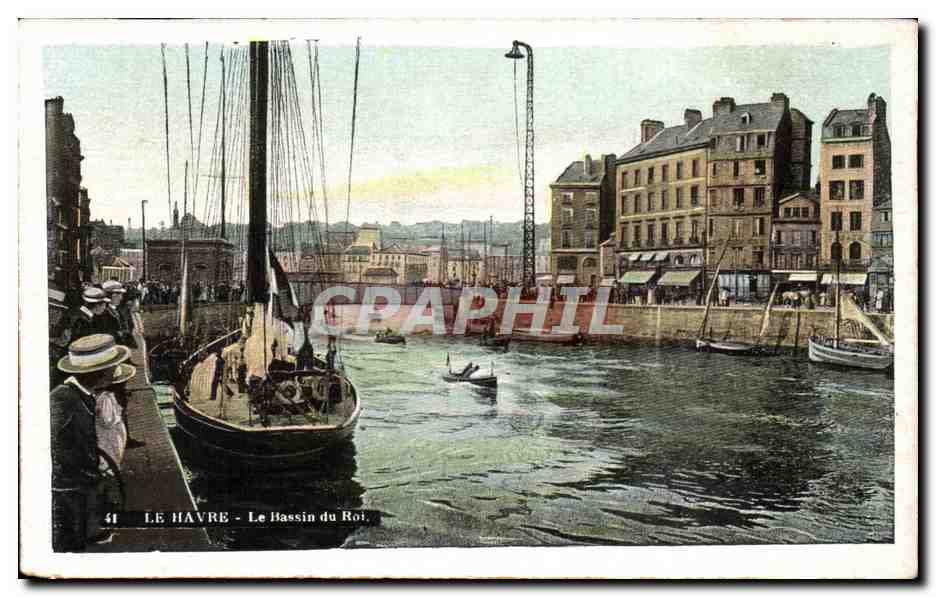 CPA Le Havre Le Bassin du Roi Bateau