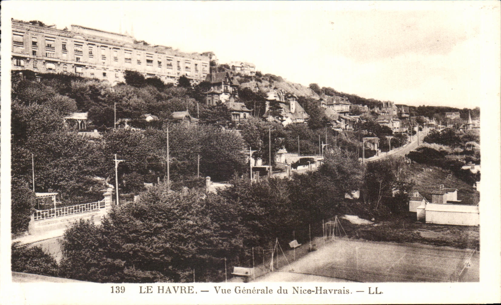 CPA Le Havre Vue Generale du Nice Havrais Tennis
