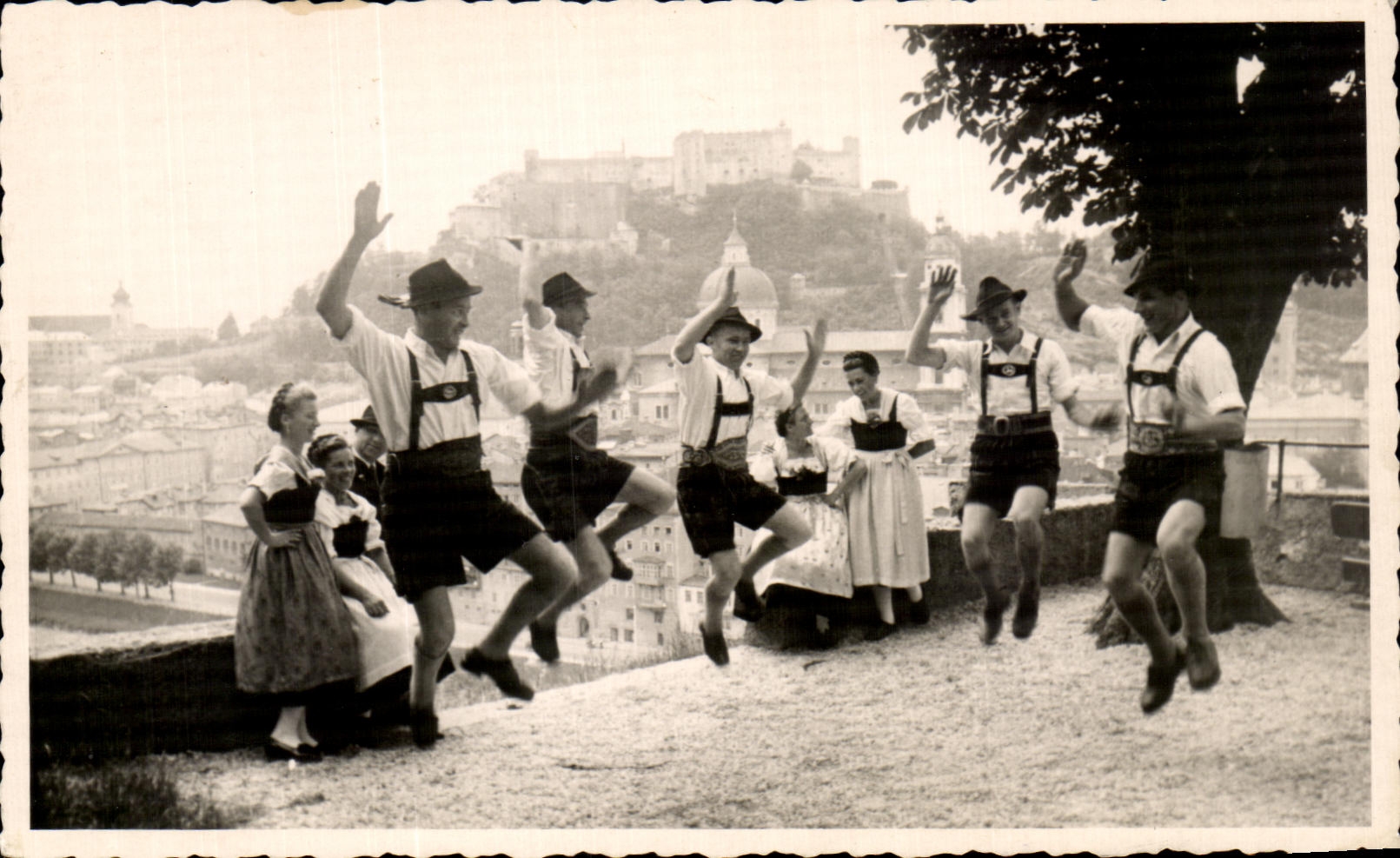 CPA Salzburg Folklore Costume Danse