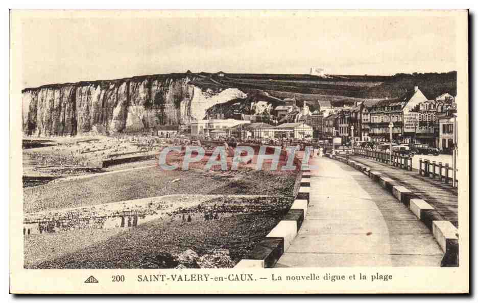CPA Saint Valery en Caux La nouvelle digue et la plage