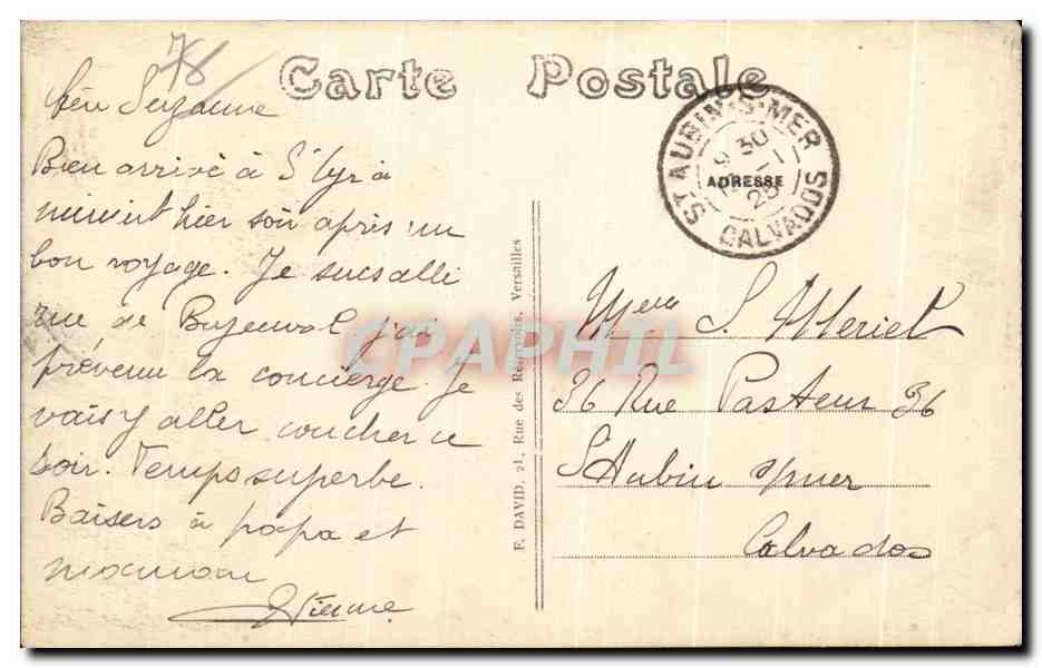 CPA Saint Cyr Vue partielle de I Ecole — Reverso