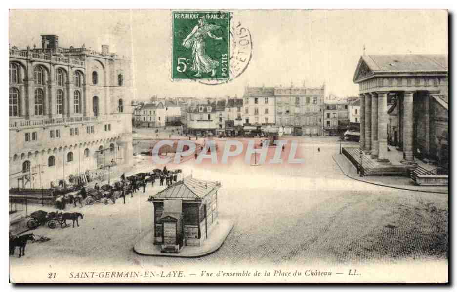 CPA Saint Germain En Laye Vue d ensemble de la Place du Chateau