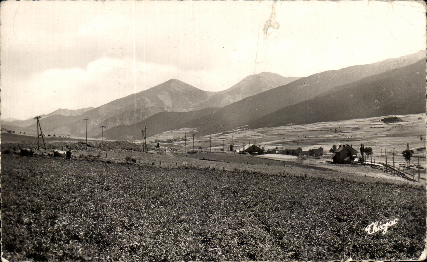 CPSM Bolquere Le Col de la Perche la Gare de Bolquere et la Chaine des Pyrenees