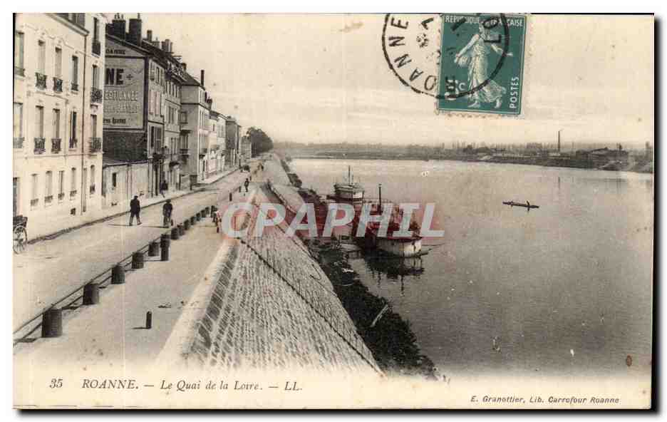 CPA Roanne Le quai de la Loire