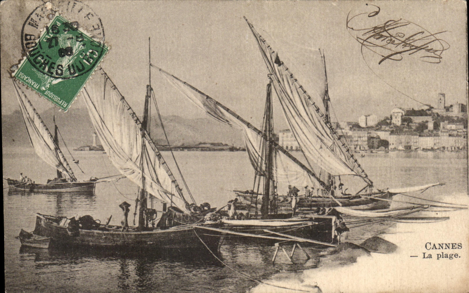 Cannes — La plage. — Éditeur : Bouches-du-Rhône