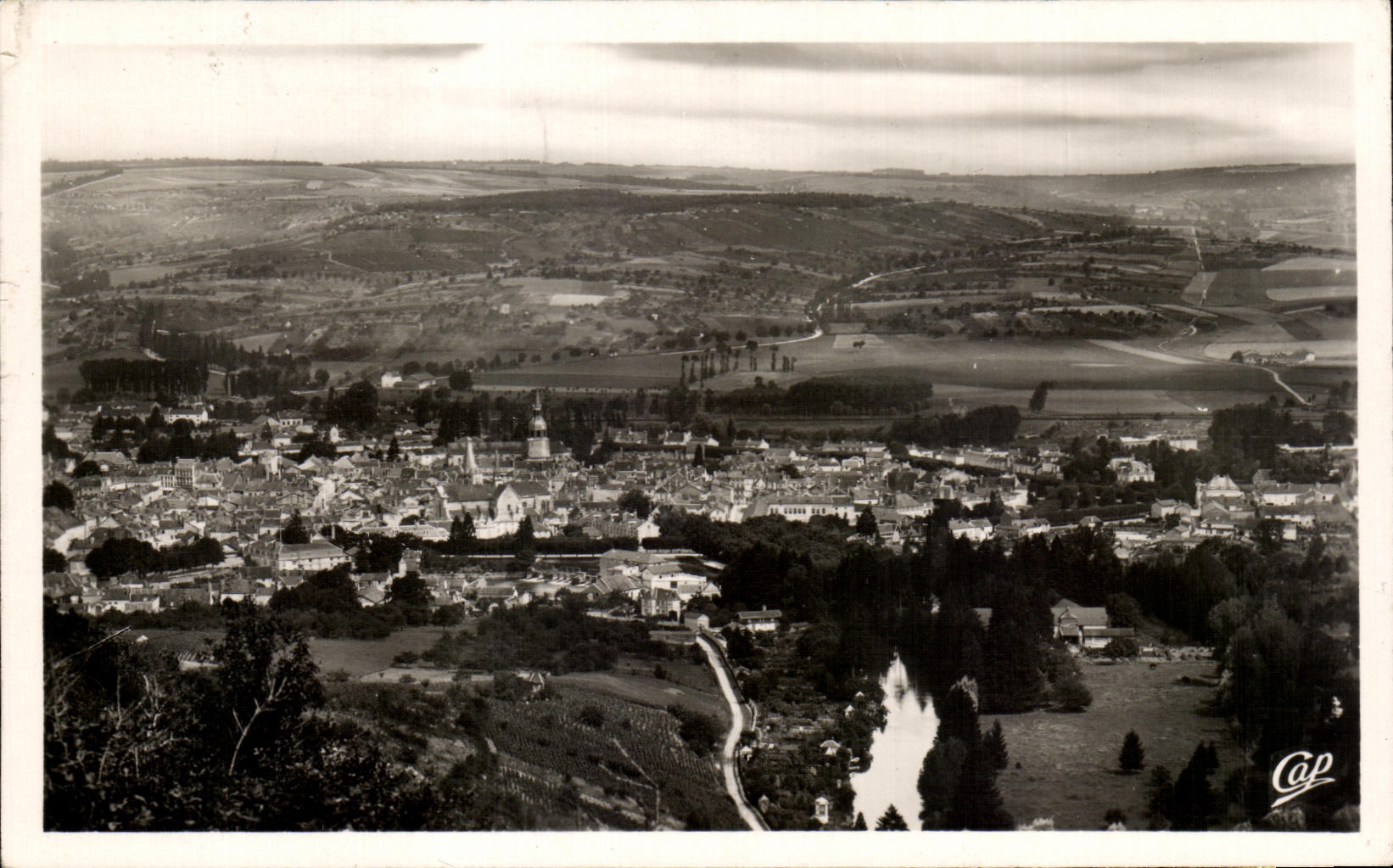 Bar-sur-Aube — vue prise du Chemin de la Fontaine — éditeur C.A.P. n° (50)
