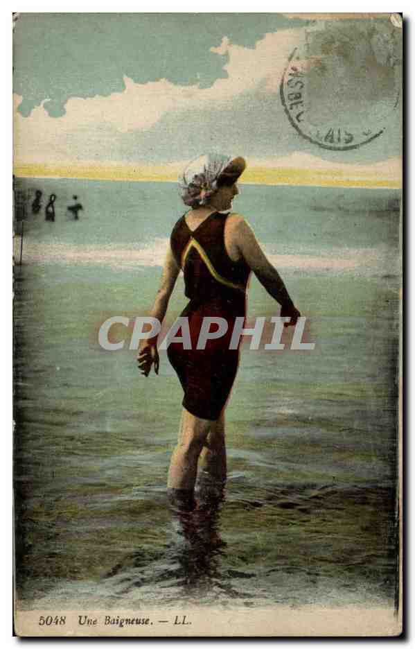 CPA Une Baigneuse Femme 