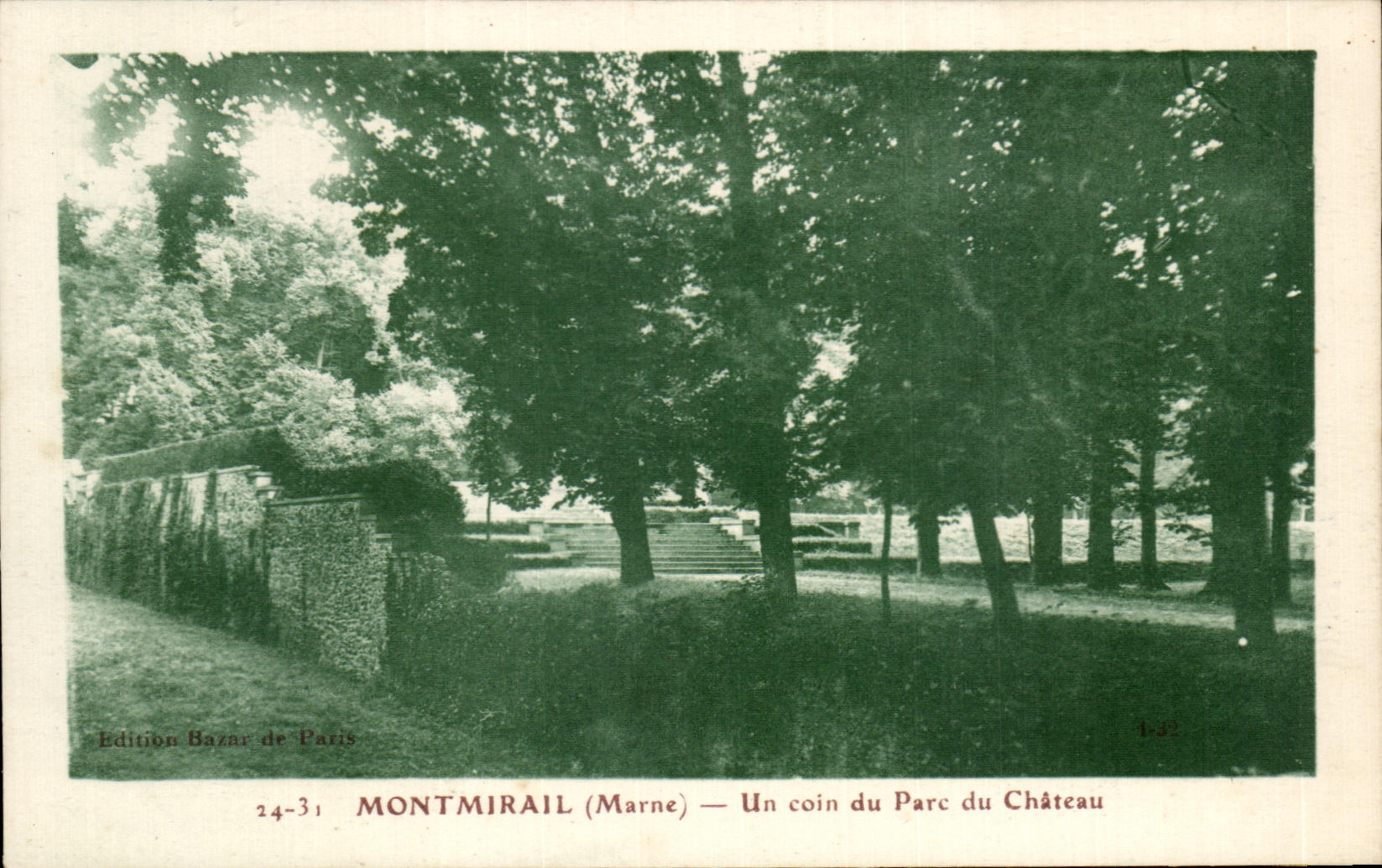CPA Montmirail Un coin du Parc du Chateau