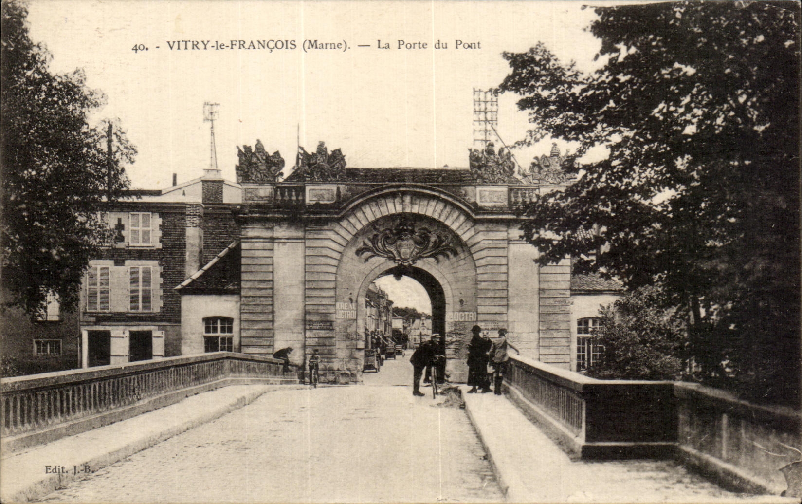 CPA Vitry le Francois (Marne) La Porte du Pont