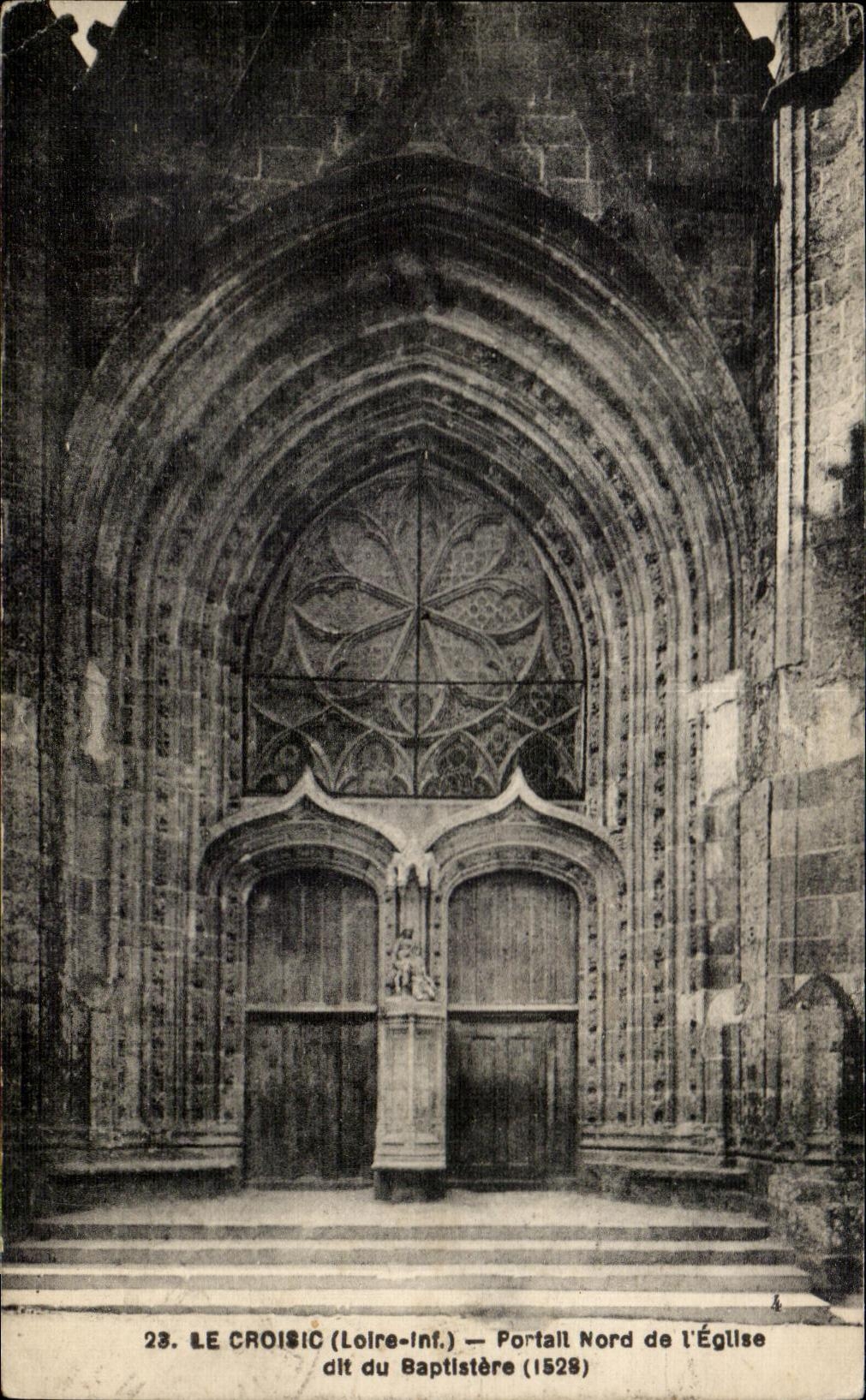 CPA Le Croisic Portall Nord de l Egilse nord du Baptistere