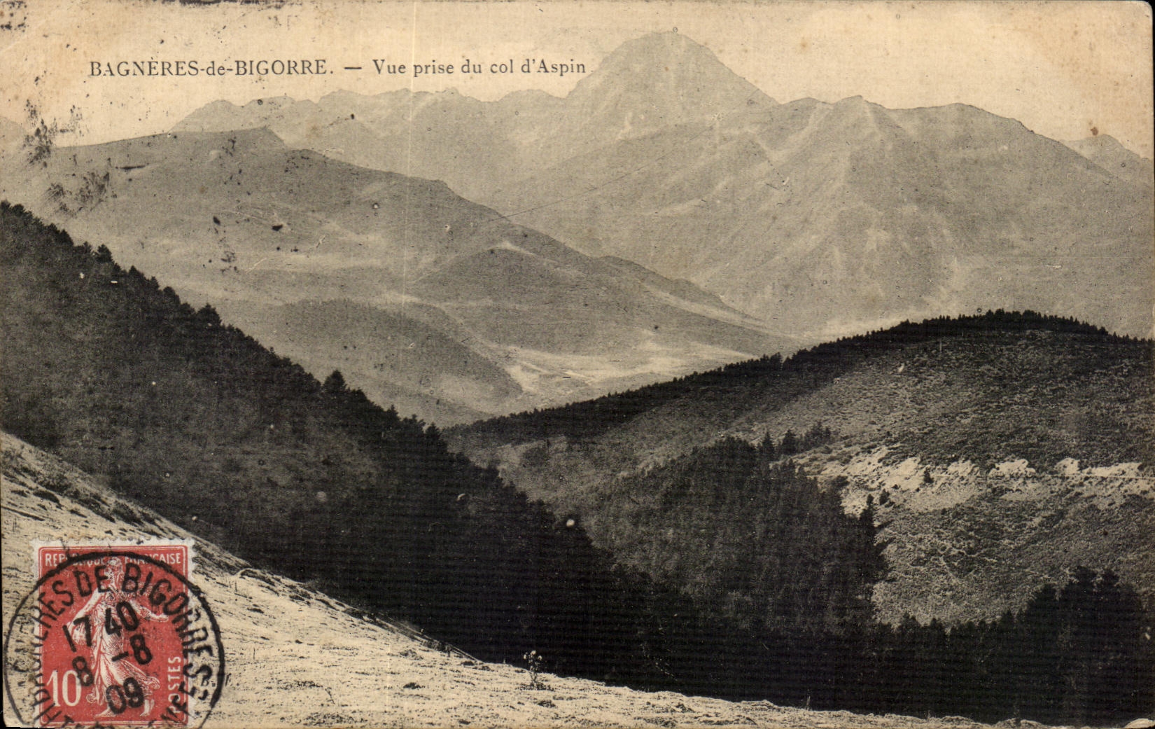 Bagnères-de-Bigorre — Vista scattata dal passo d'Aspin — Editore: Bagnères-de-Bigorre