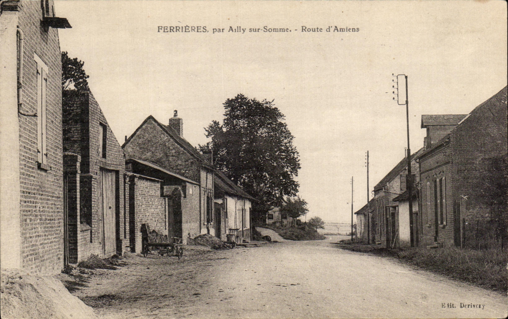 CPA Ferrieres par Ailly sur Somme Route d Amiens