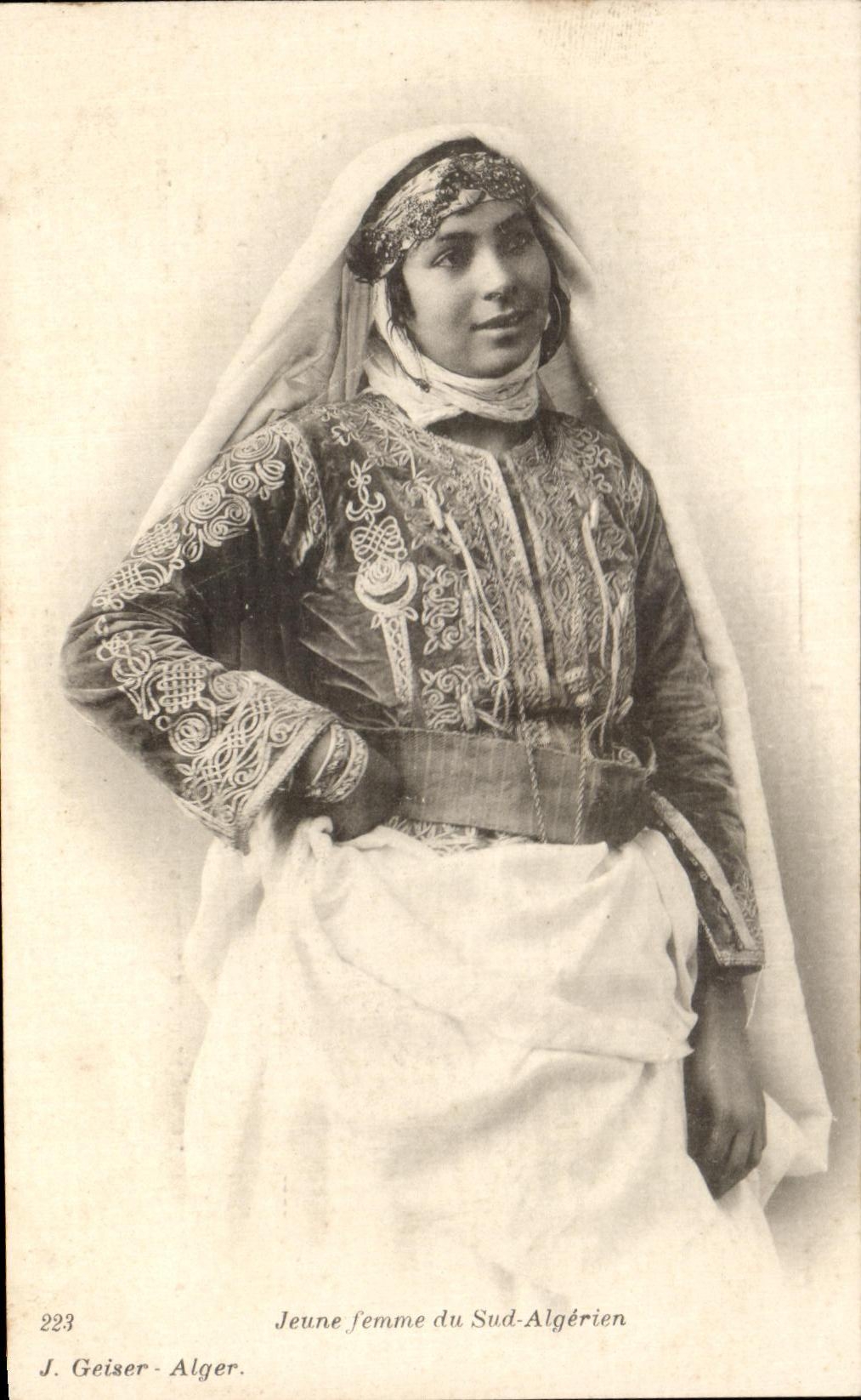 Jeune femme du Sud-Algérien — J. Geiser - Alger, n°223