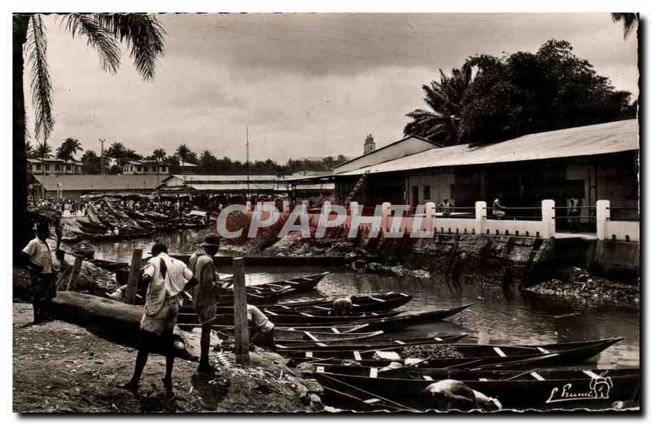 Marché de Douala — Basse de Jacques — Photo L. Pume