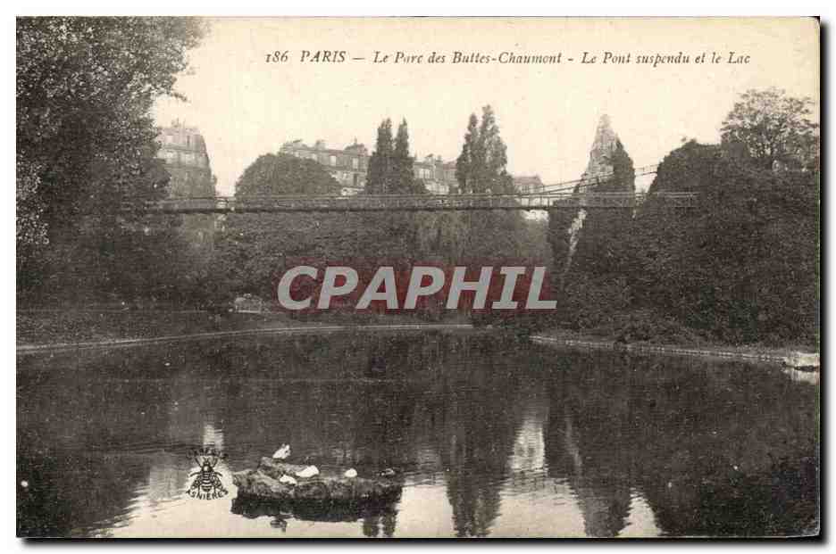 CPA Paris Le Pare des Buttes Chaumont Le Pont suspendu et le Lac