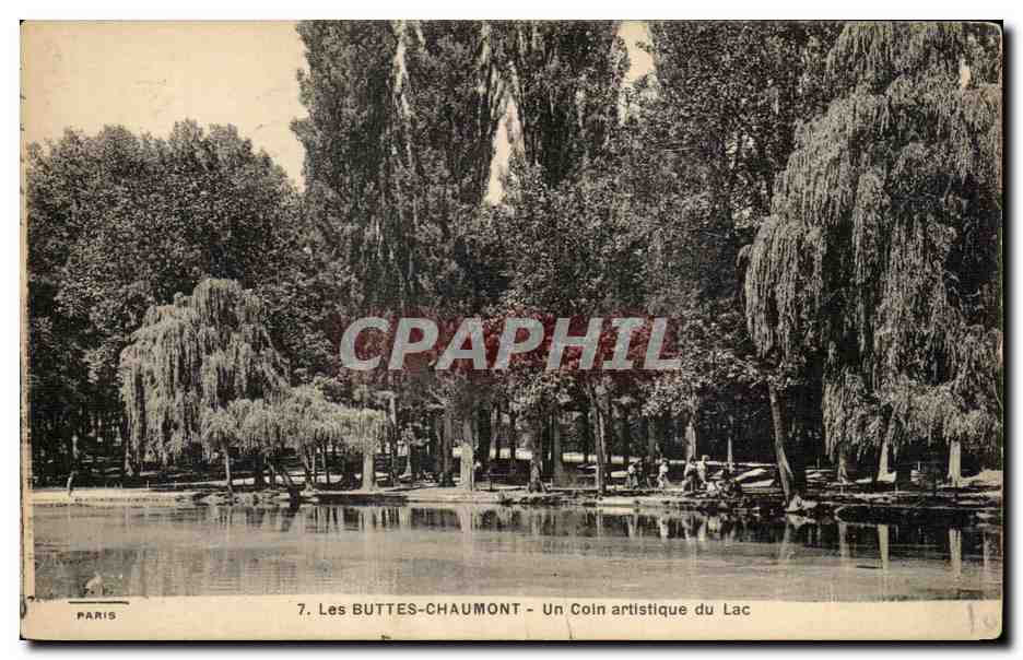 CPA Paris Les Buttes Chaumont Un Coin artistique du Lac