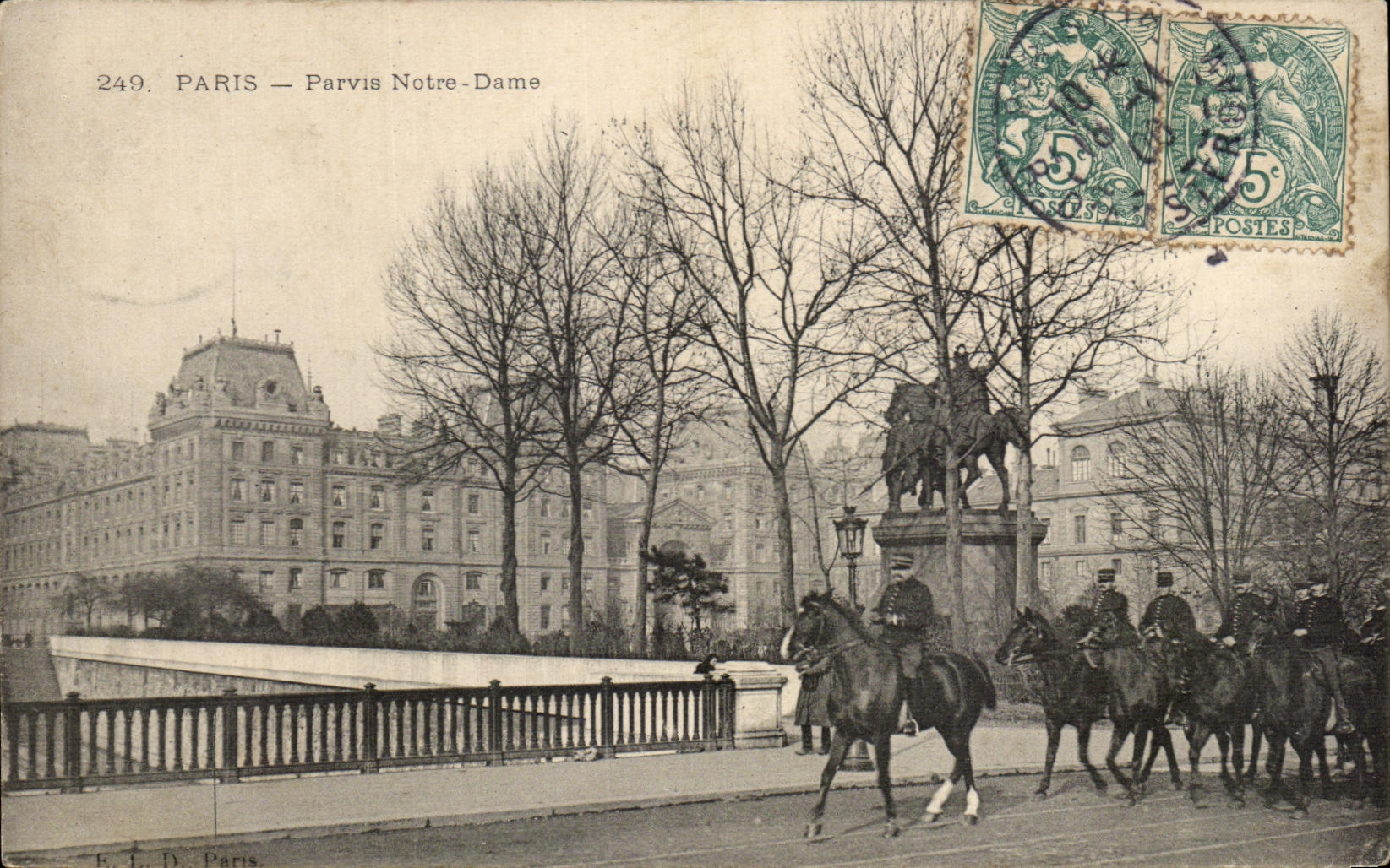 Paris — Parvis Notre-Dame — E. L. D. Paris, n°249
