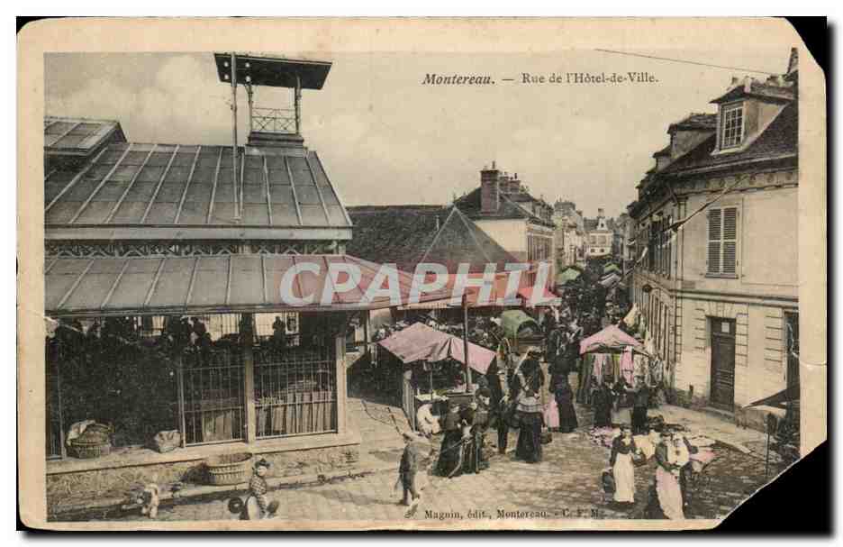 CPA Montereau Rue de I Hotel de Ville