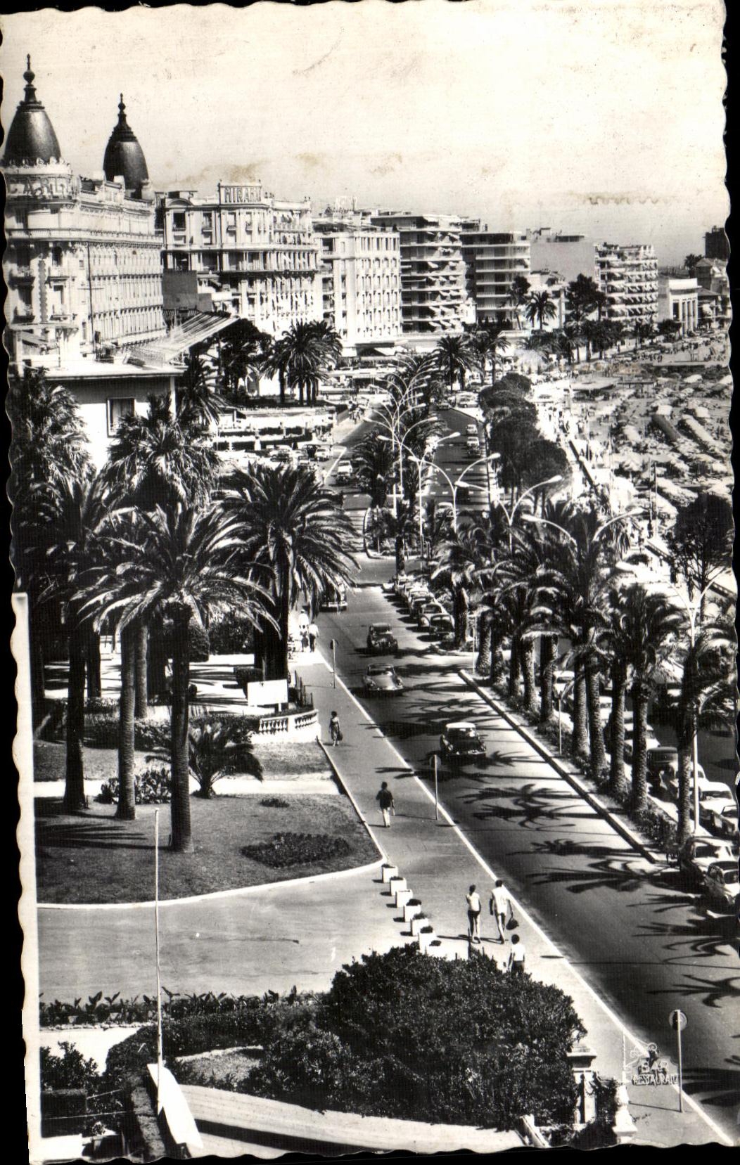 CPA La Cote d Azur Cannes Les Palaces du Boulevard de la Croisette