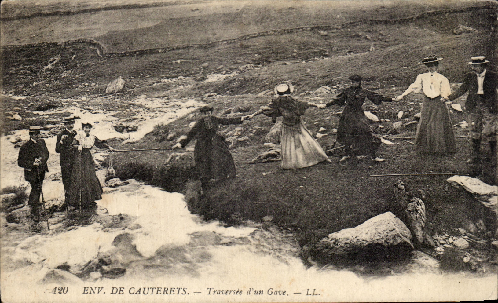 Umgebung von Cauterets — Überquerung eines Gaves — LL. — Nr. 120