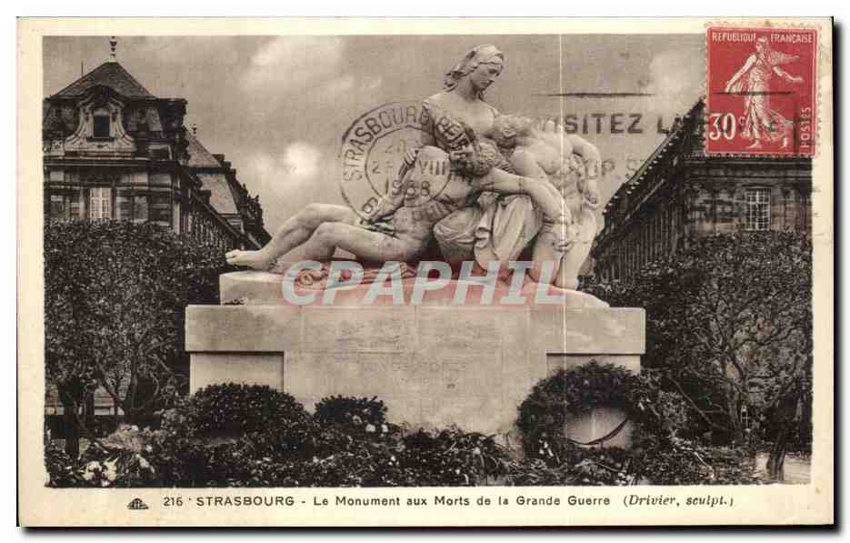 CPA Strasbourg Le Monument aux Morts de la Grande Guerre
