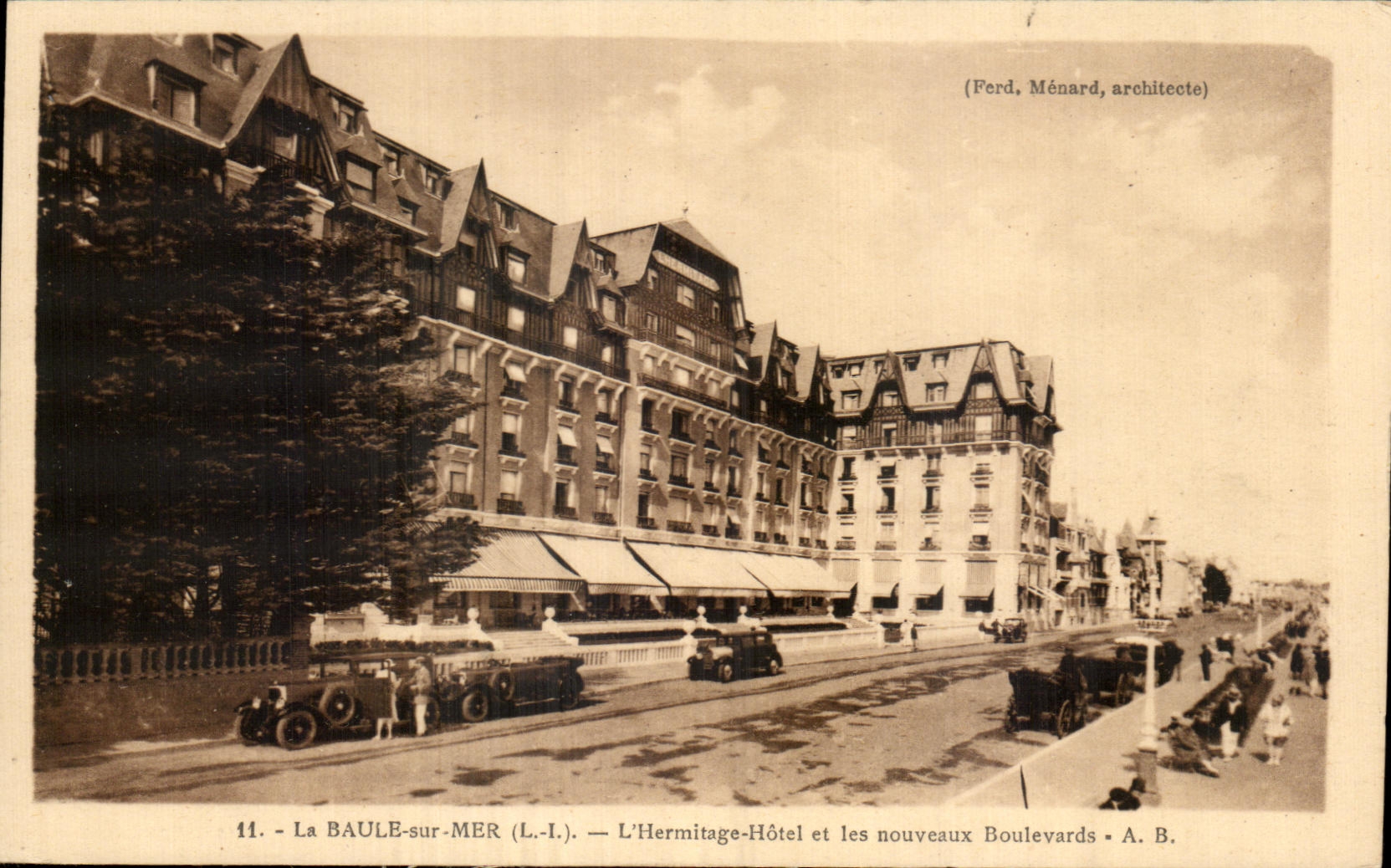 CPA La Baule sur Mer L Hermitage Hotel et les nouveaux Boulevards