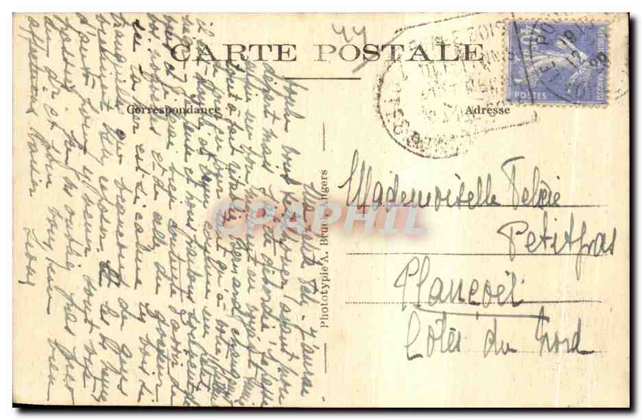 CPA Le Pouliguen Une allee du Bois Vers les Tennis — Back
