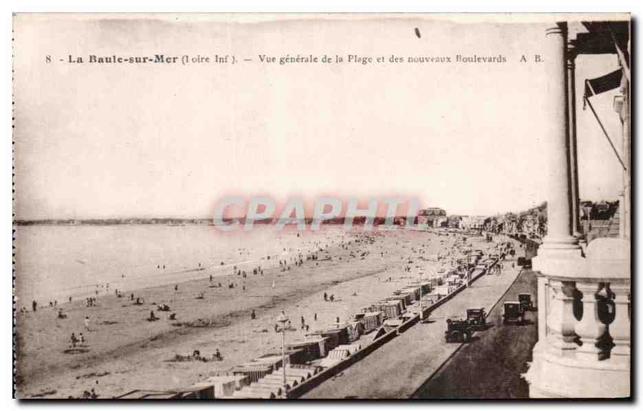CPA La Baule sur Mer Vue generale de la Plage et des nouveaux Boulevards