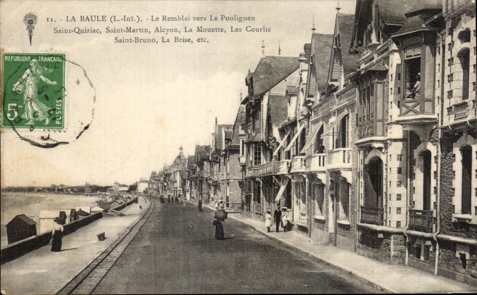 CPA La Baule Le Remblai vers Pouliguen Saint Quiriac Saint Marun Alcyon La Mouette Les Courlis Saint Bruno La Brese etc