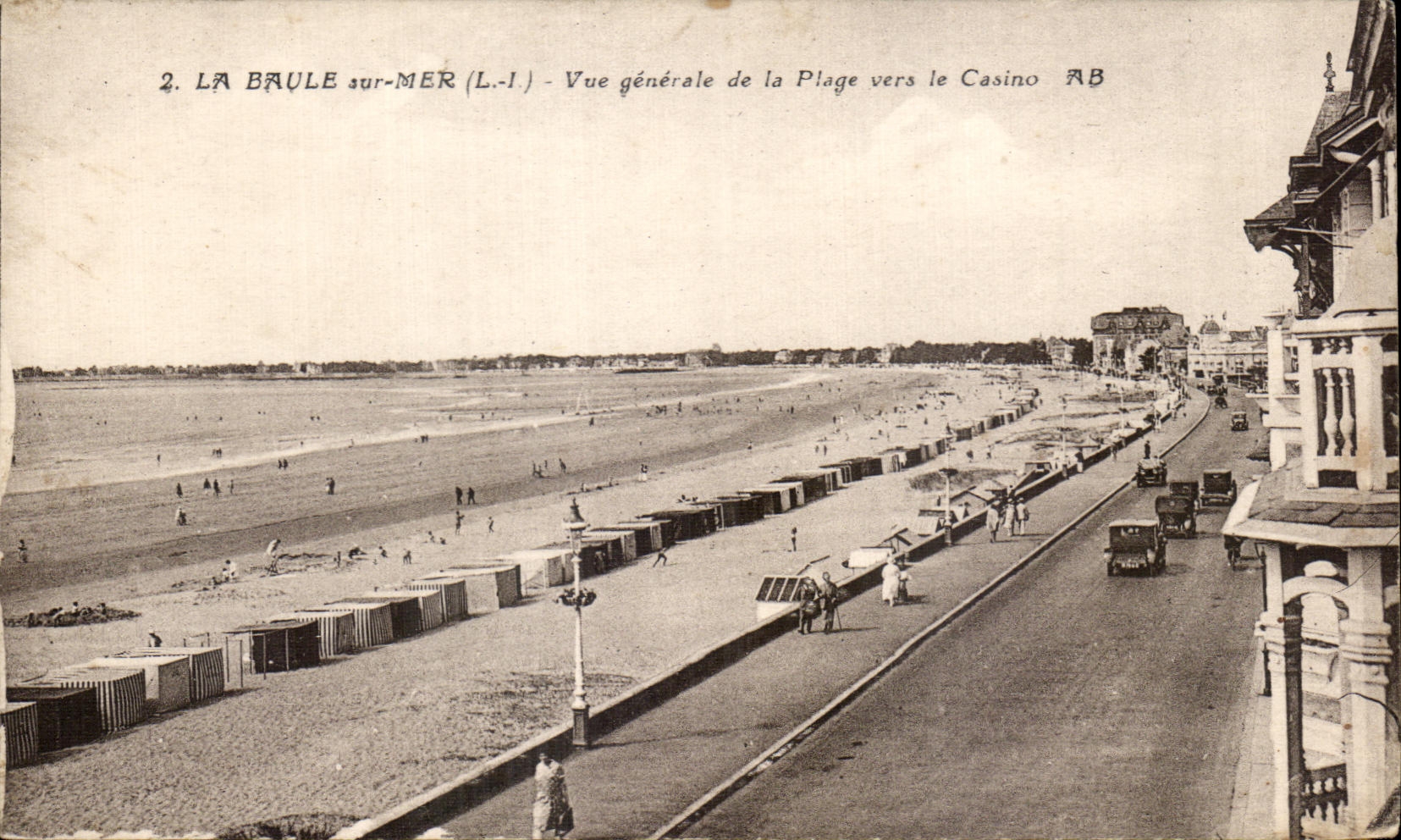 CPA La Baule sur Mer Vue generale de la Plage vers le Casino