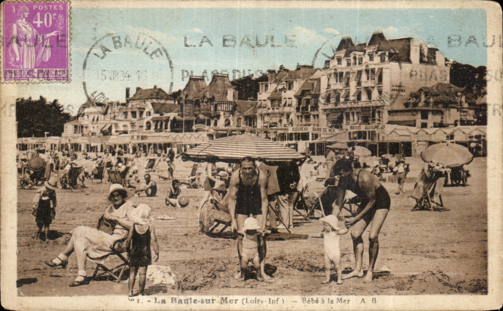 La Baule-sur-Mer (Loire-Inf) — Baby am Meer — A B