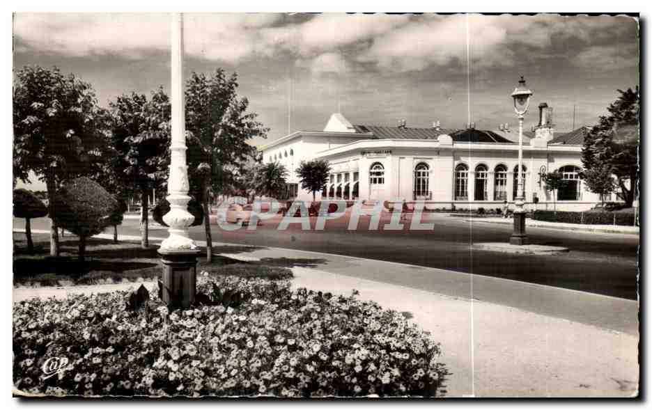 CPA La Baule Vue vers le Casino