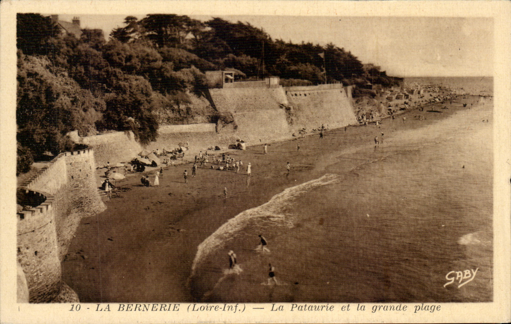 CPA La Bernerie La Pataurie et la grande Plage