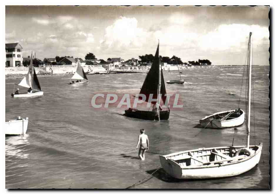 CPSM La Bernerie Depart des Regates Bateaux