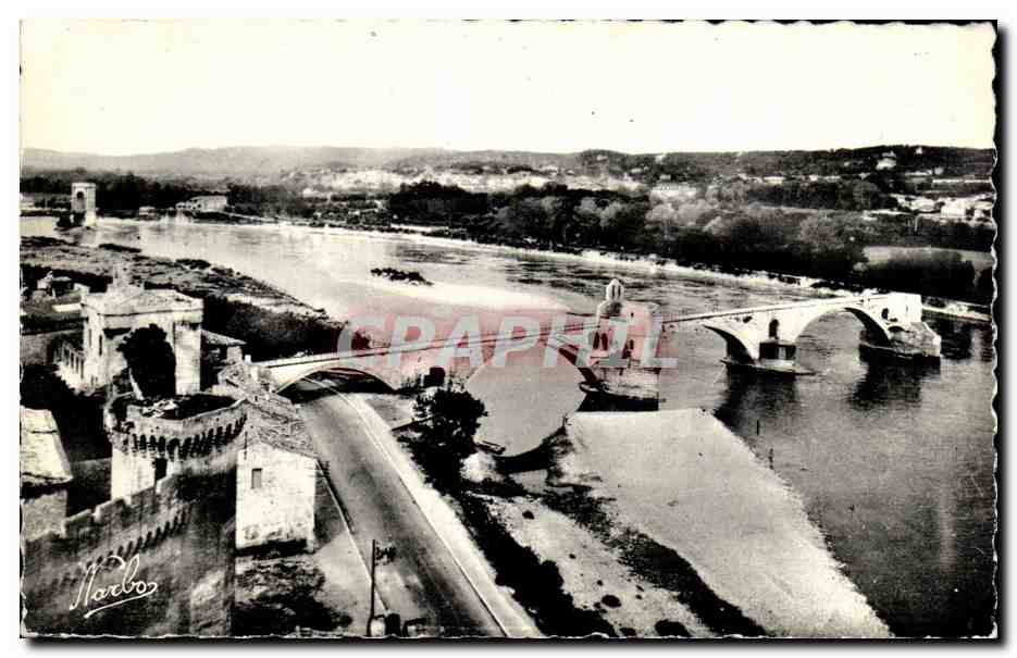 CPSM Avignon Vue generale sur le Pont Benezet et le Rhone