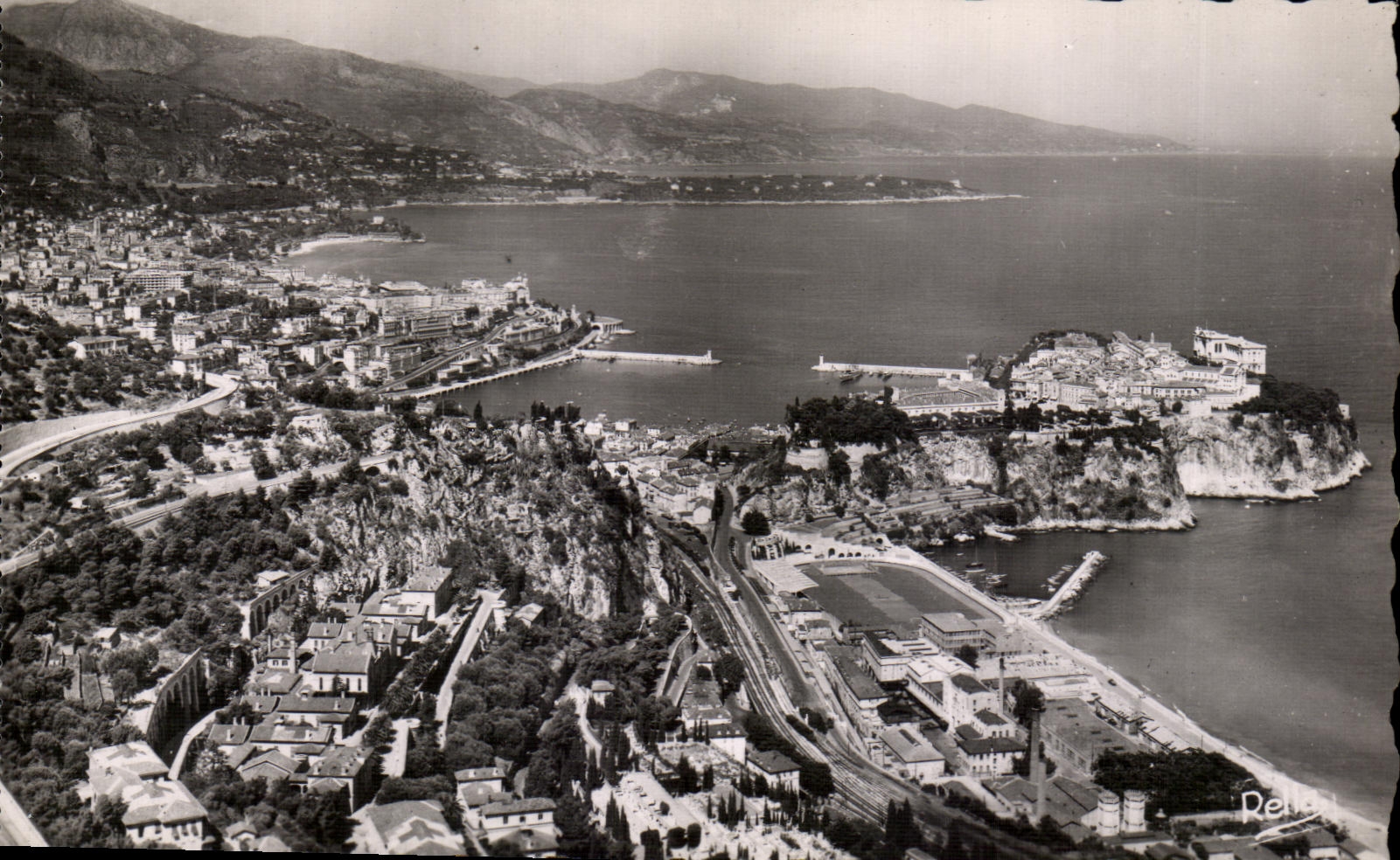 CPA La Cote d Azur La Principaute de Monaco La Cap Martin et la Cote 