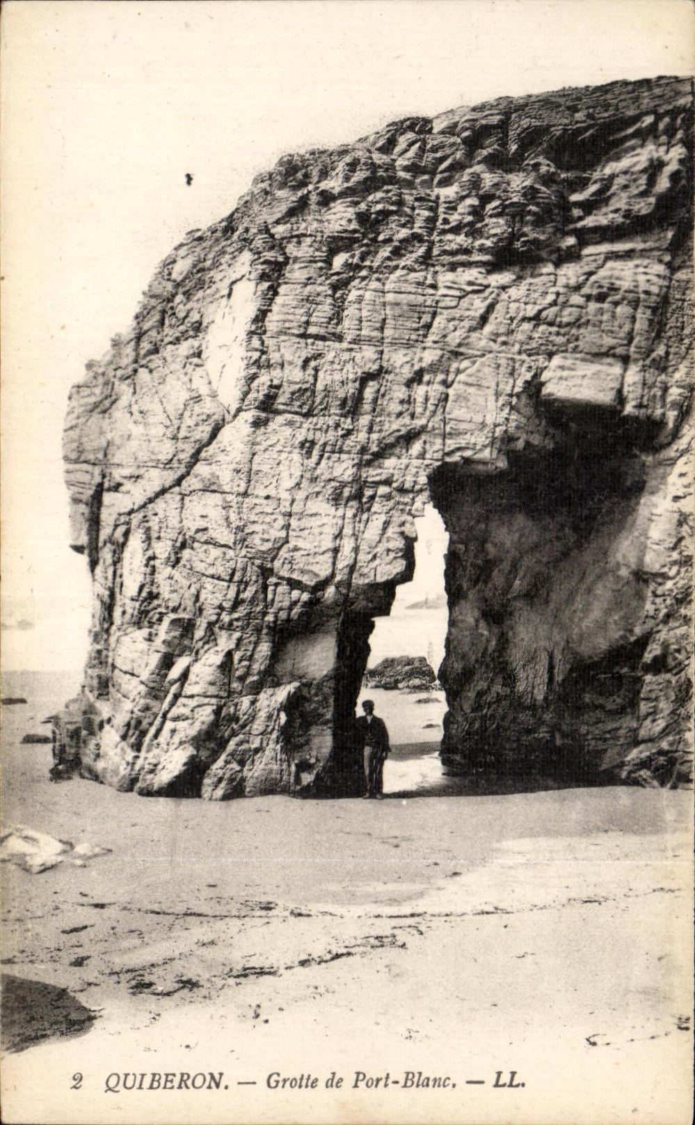 Quiberon — Grotte de Port-Blanc — LL. — Publisher LL.