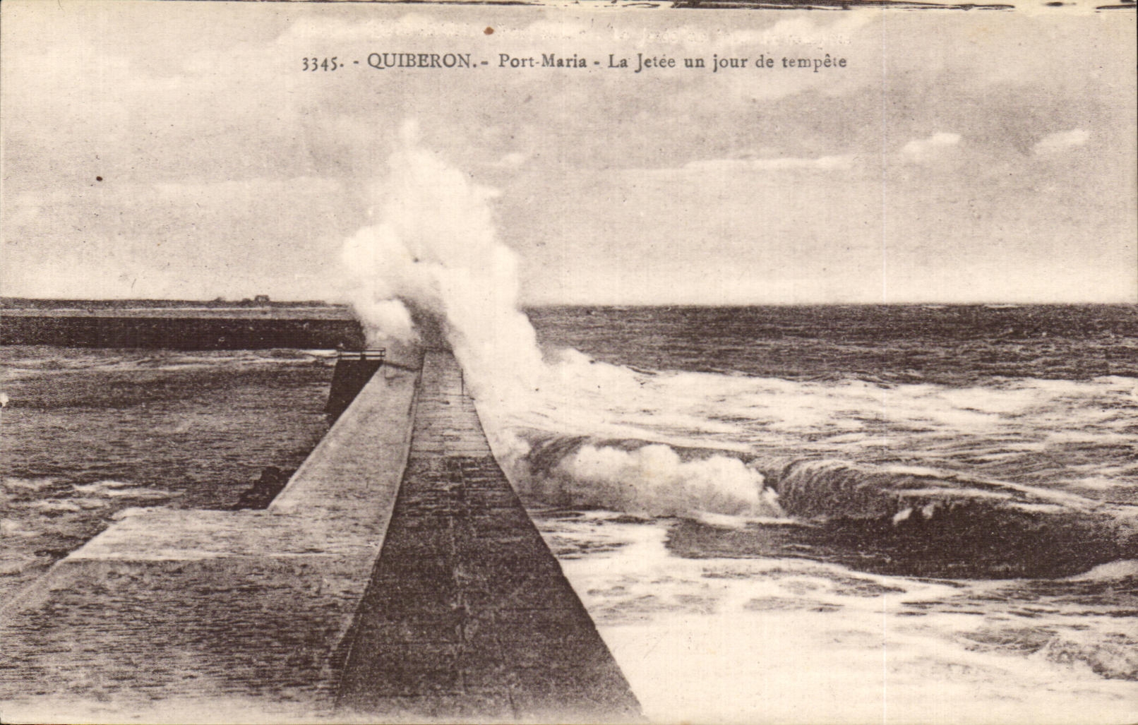 Quiberon - Port-Maria - The jetty on a stormy day — Laurent-Nol, Rennes, no. 3345