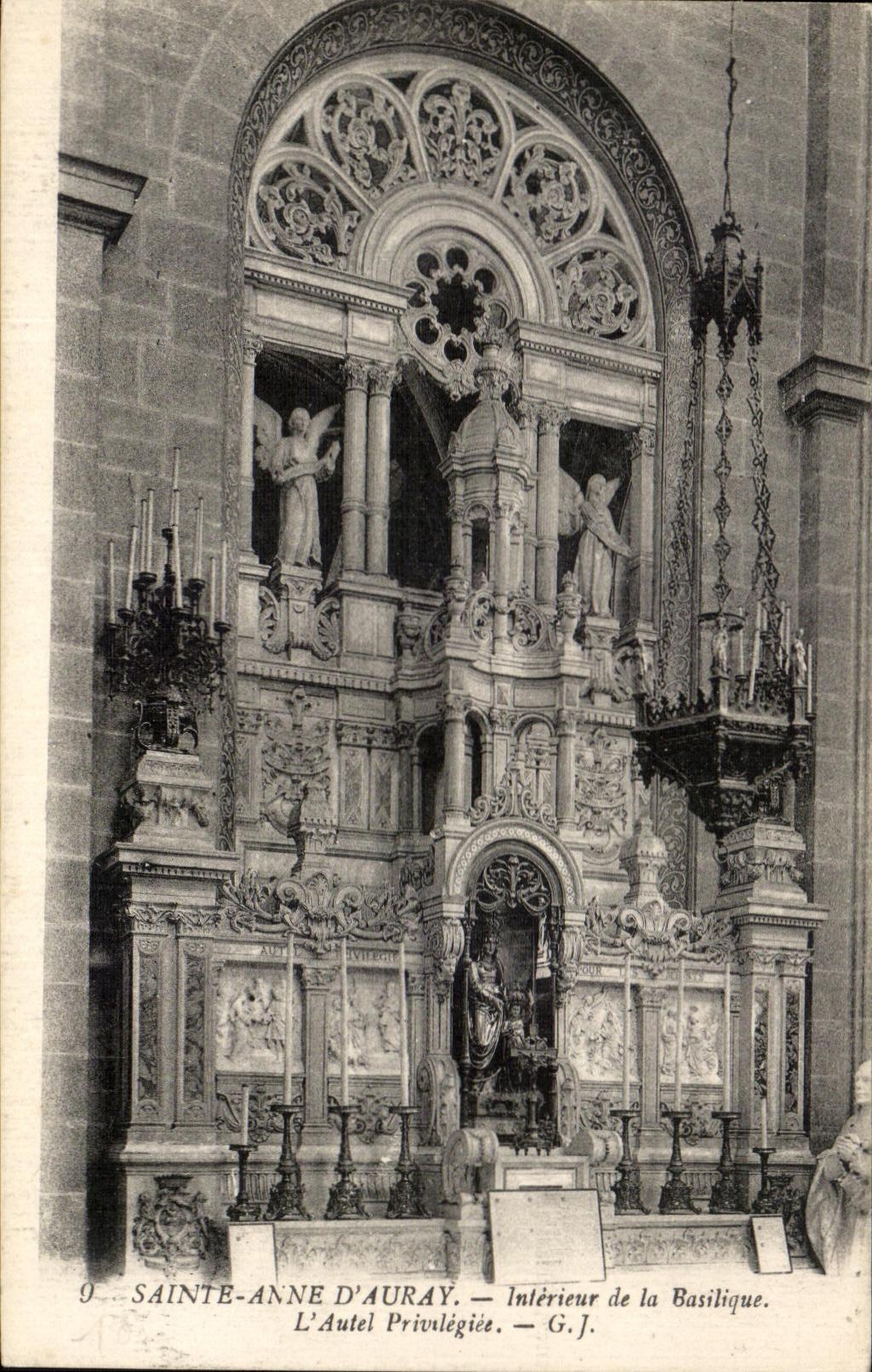 CPA Sainte Anne D Auray Interieur de la Basilique L Autel Privilegiee