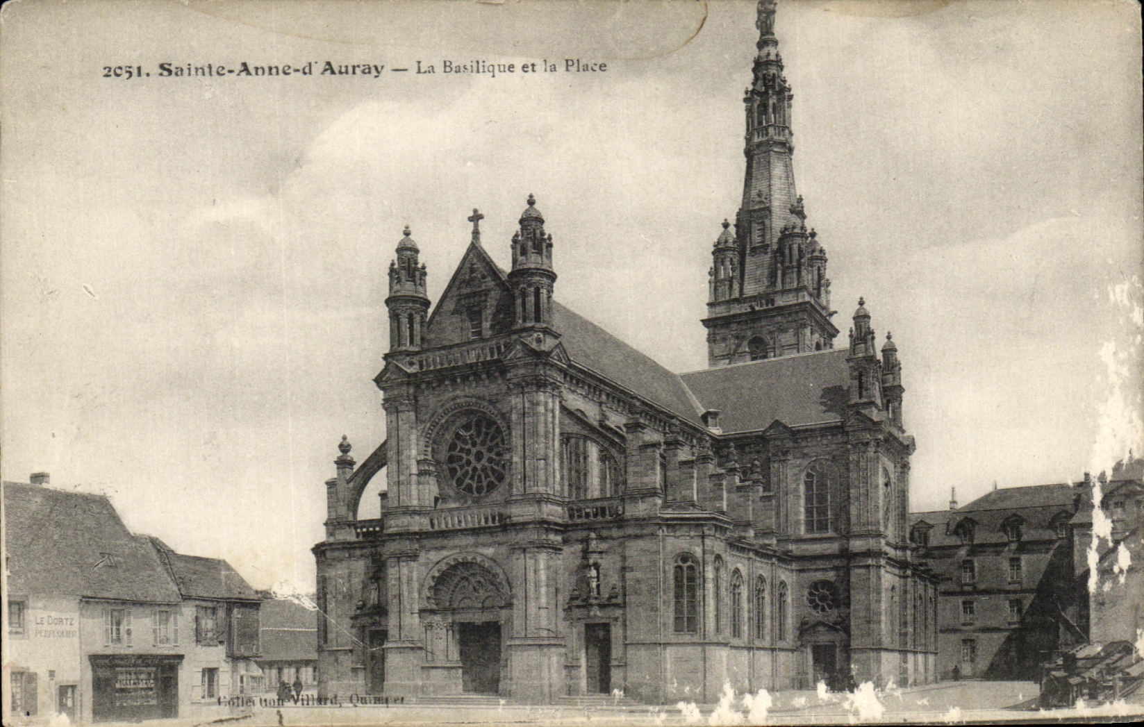 CPA Sainte Anne Auray La Baslique et la Place